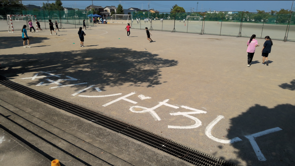 一宮南_学校見学会_校内見学 (1)